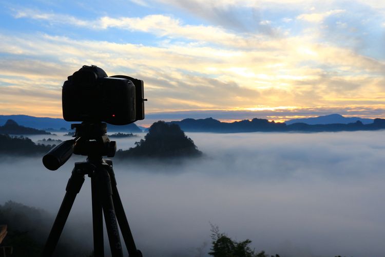 Statív na fotoaparát na fotenie záberov s dlhou expozíciou