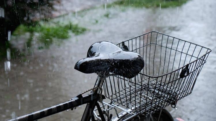 Sedadlo na bicykel – materiál